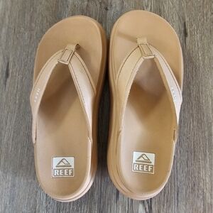 Reef cushioned slippers